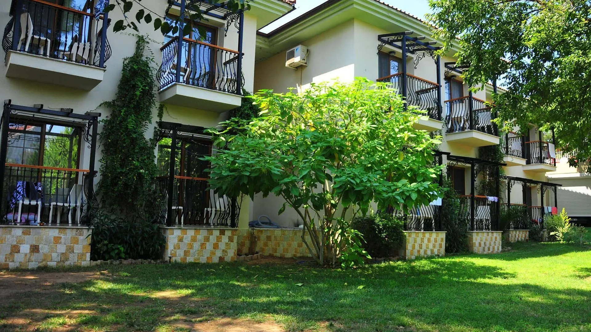 Telmessos Neva Hotel 厄吕代尼兹