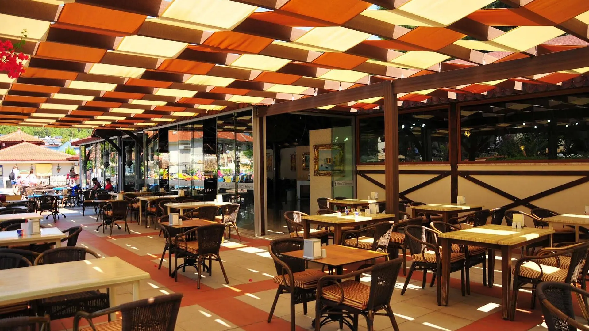 Telmessos Neva Hotel 厄吕代尼兹